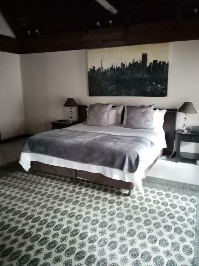 No66 Sandton Lodge Johannesbourg Extérieur photo